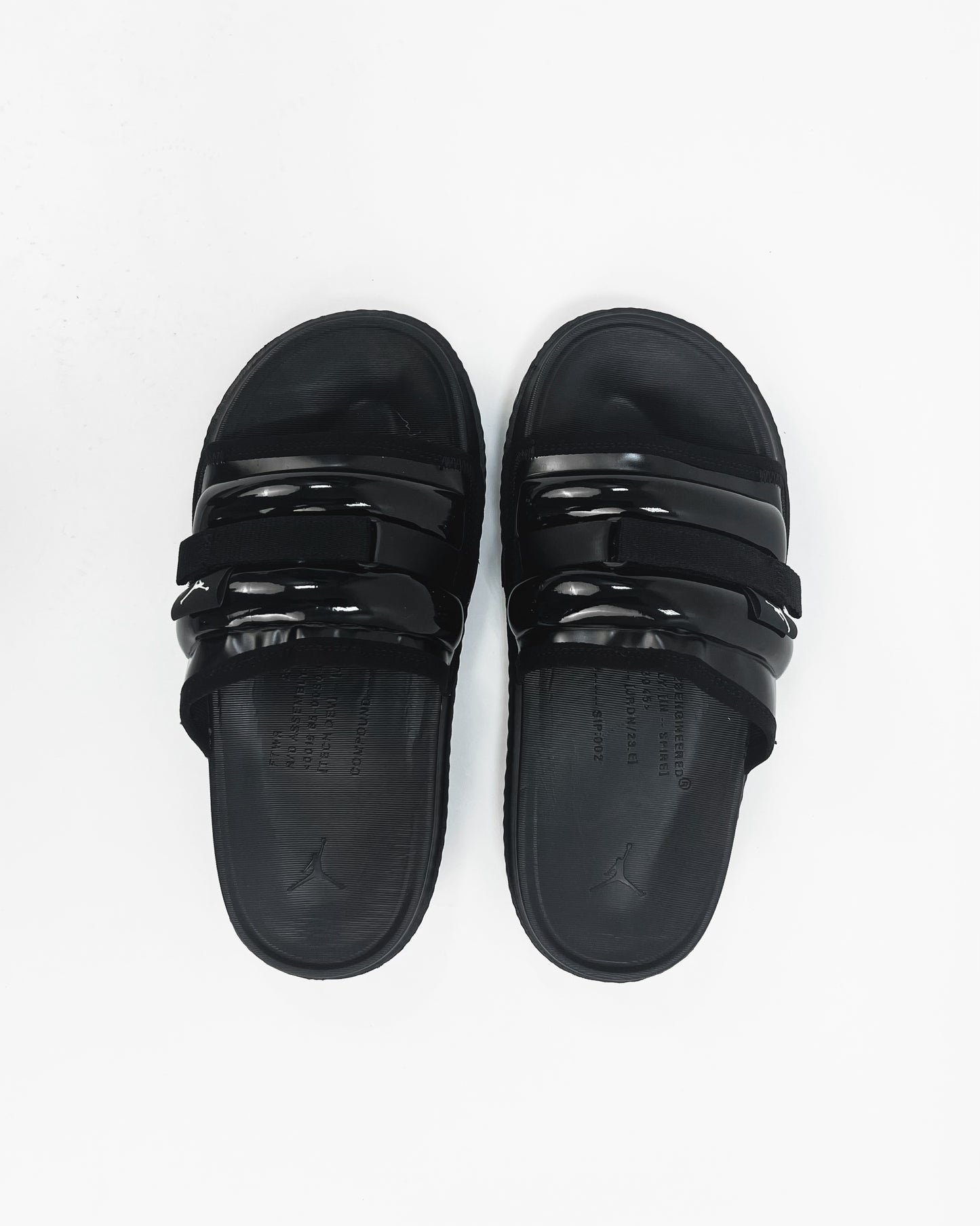 Jordan Super Play Slides in all black – Garmisland