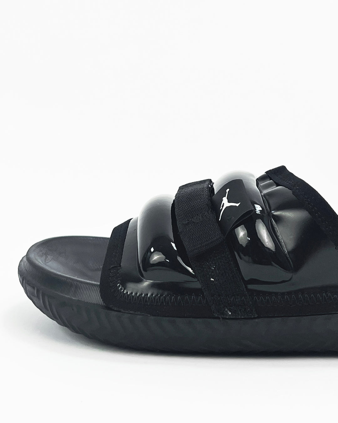 Jordan Super Play Slides in all black