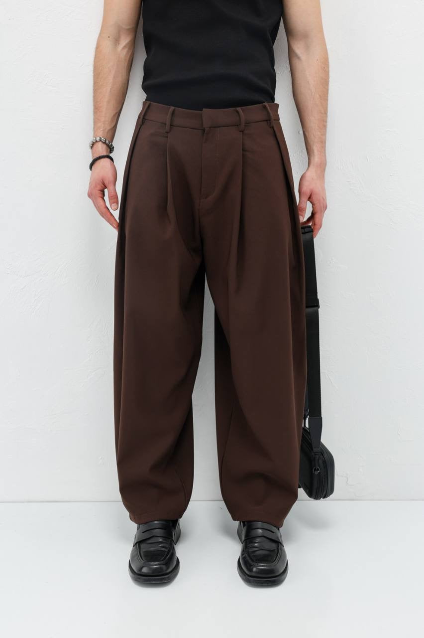 Vamos Wide-Leg Pleated Pants in brown