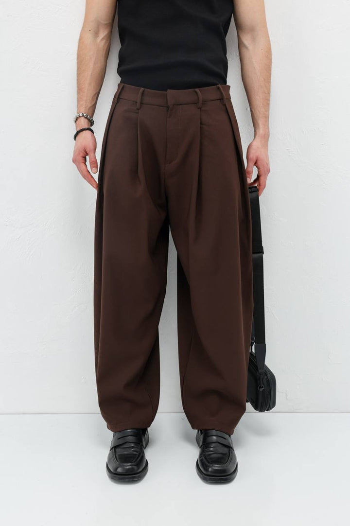 Vamos Wide-Leg Pleated Pants in brown