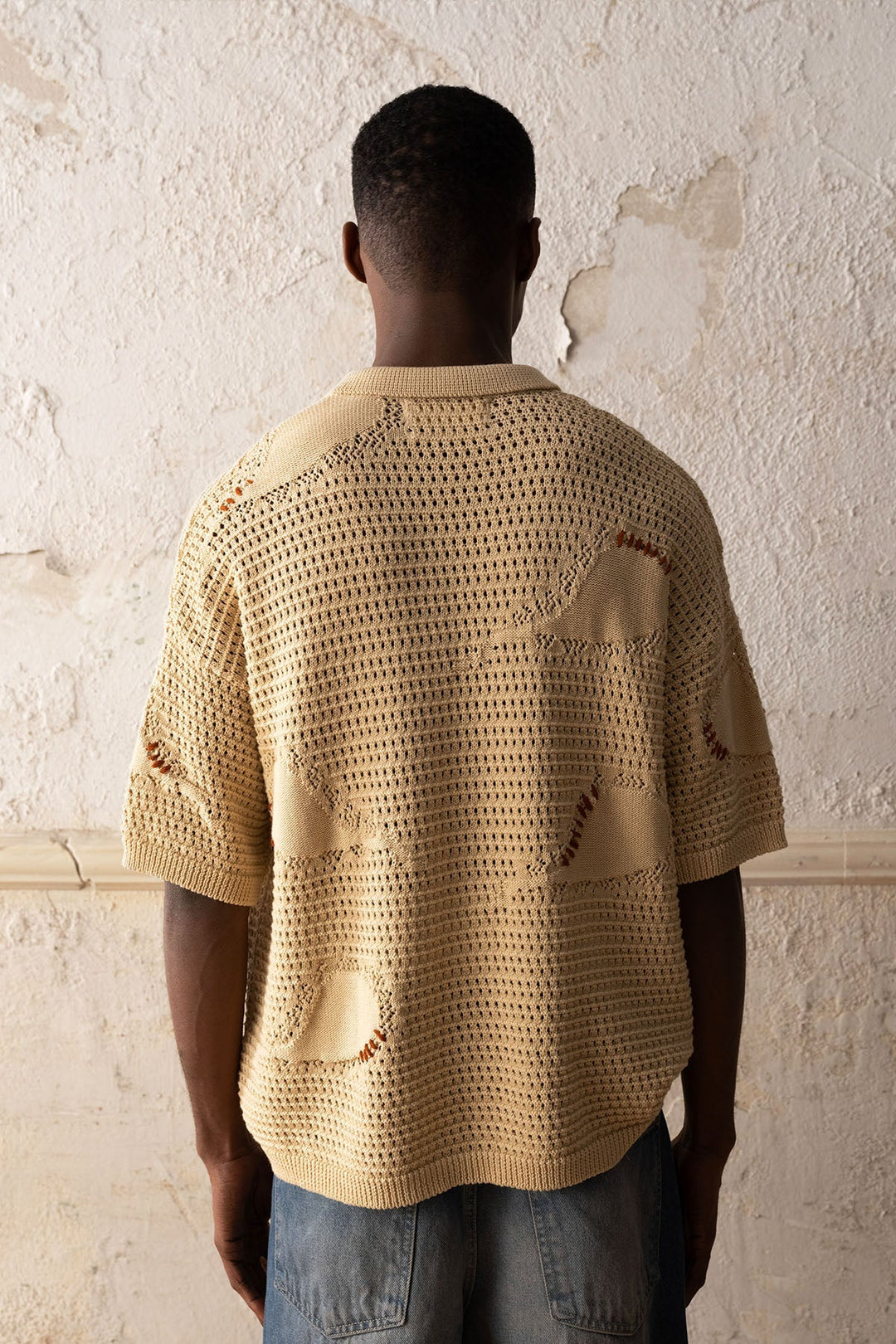 Giesto crochet shirt with brown stitching in beige