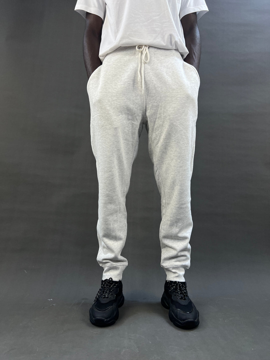 Old navy jogger pants in grey