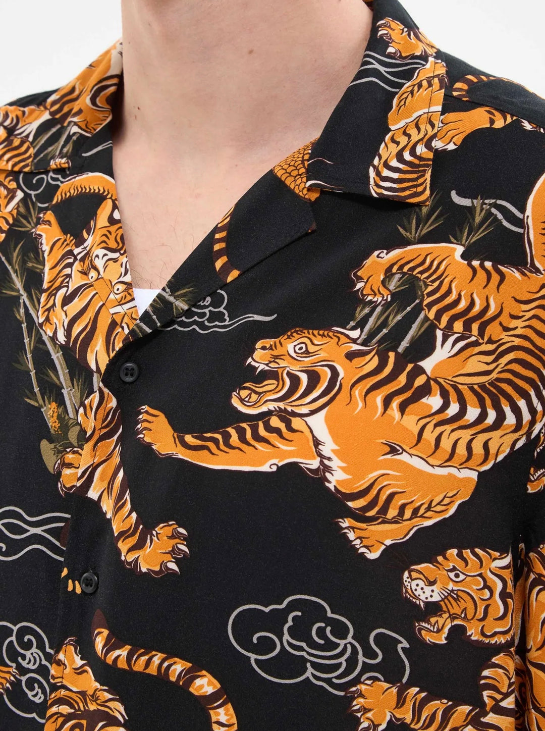 Terranova Tiger & Dragon print shirt in black