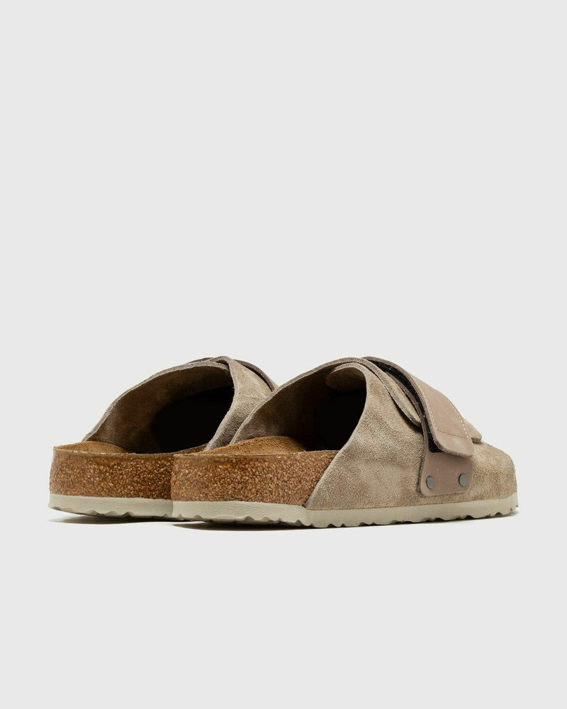 Birkenstock Kyoto Slide Sandals in Light brown