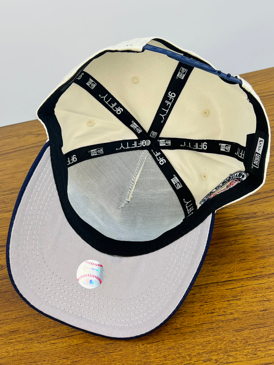 Atlanta Braves MLB Snapback in beige/blue
