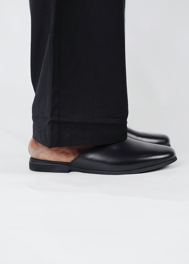 Garm Island Leather Mules in Black