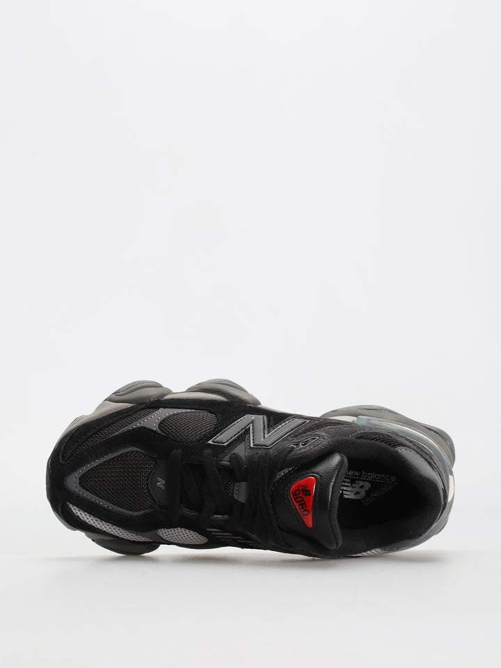 New Balance 9060 Trainers in castlerock black