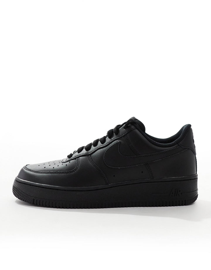 Nike Air Force 1 Trainers in black