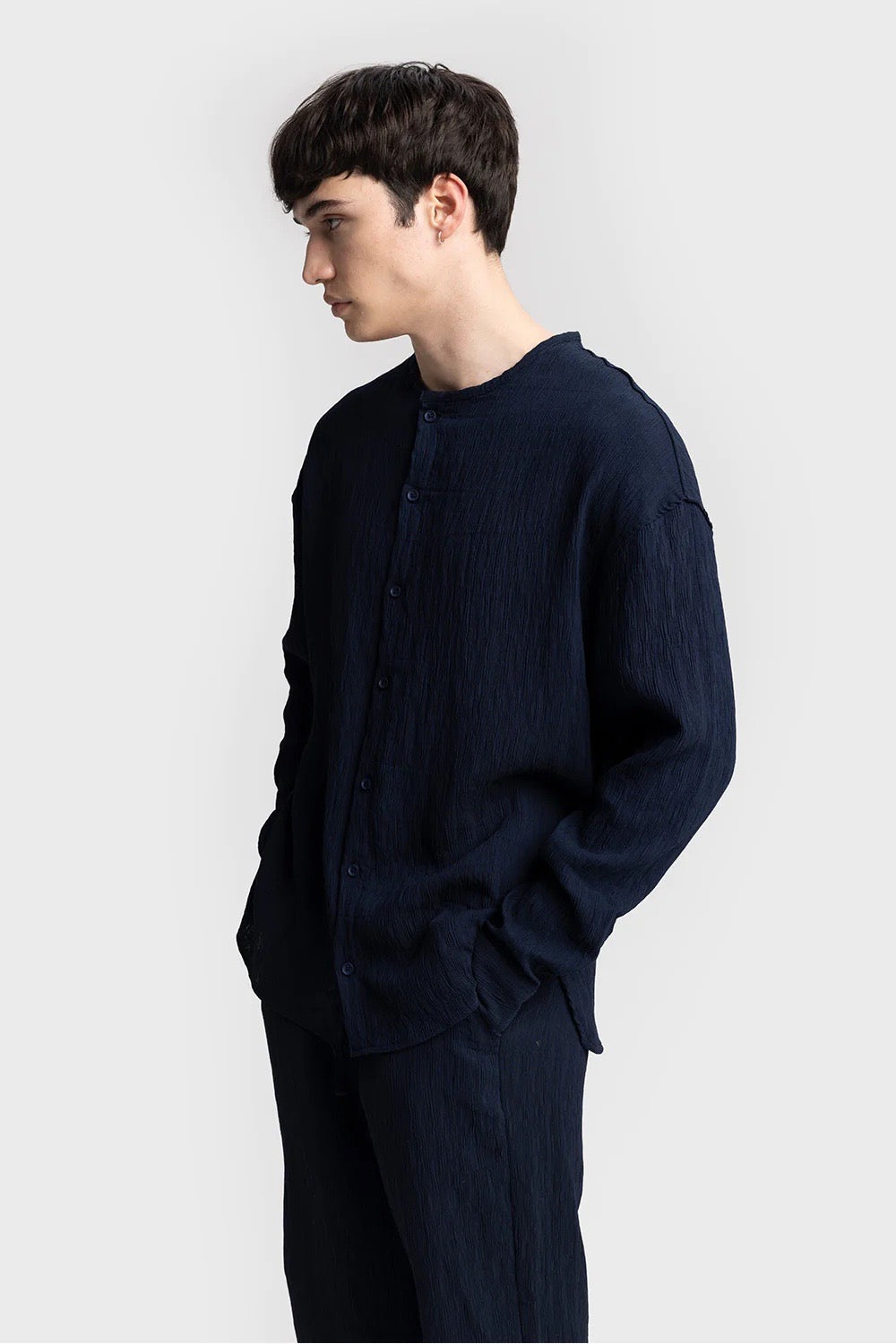 Giesto creased long sleeve shirt in blue