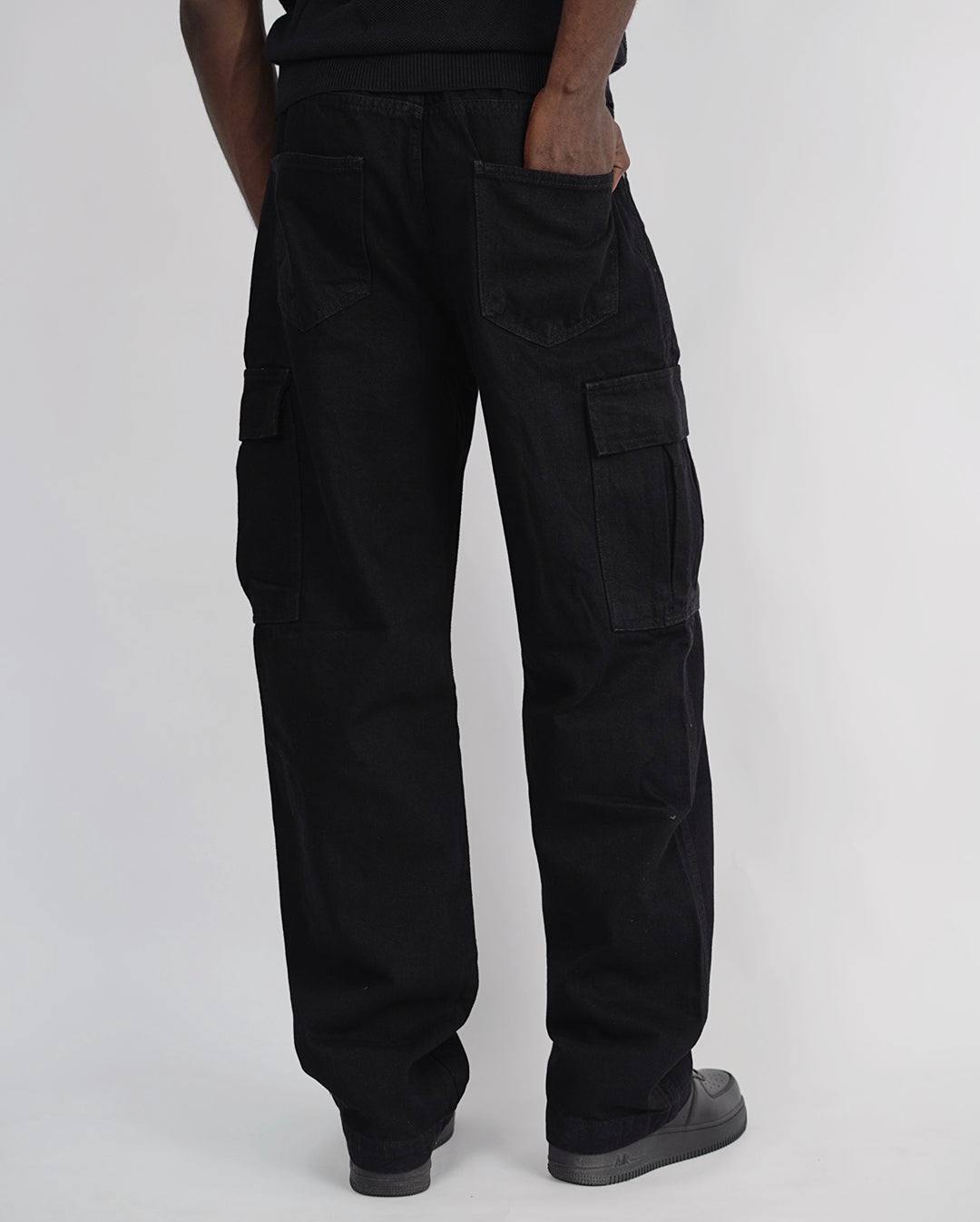 DOA Cargo Baggy Jeans in Black