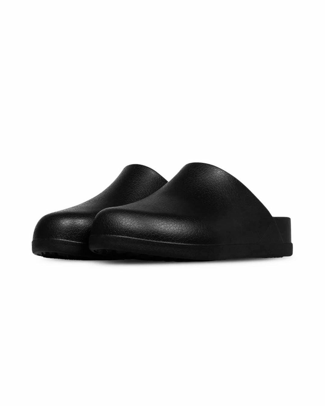 Garm Island rubber clogs in black