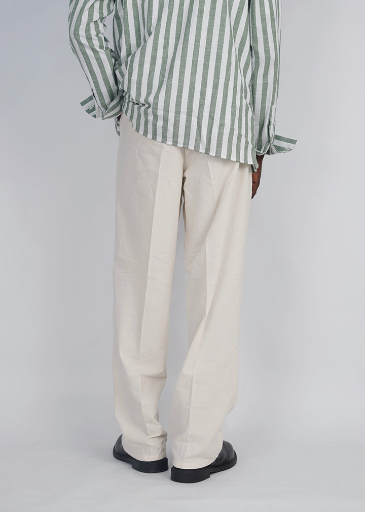 Snazzy linen blend pants in off white