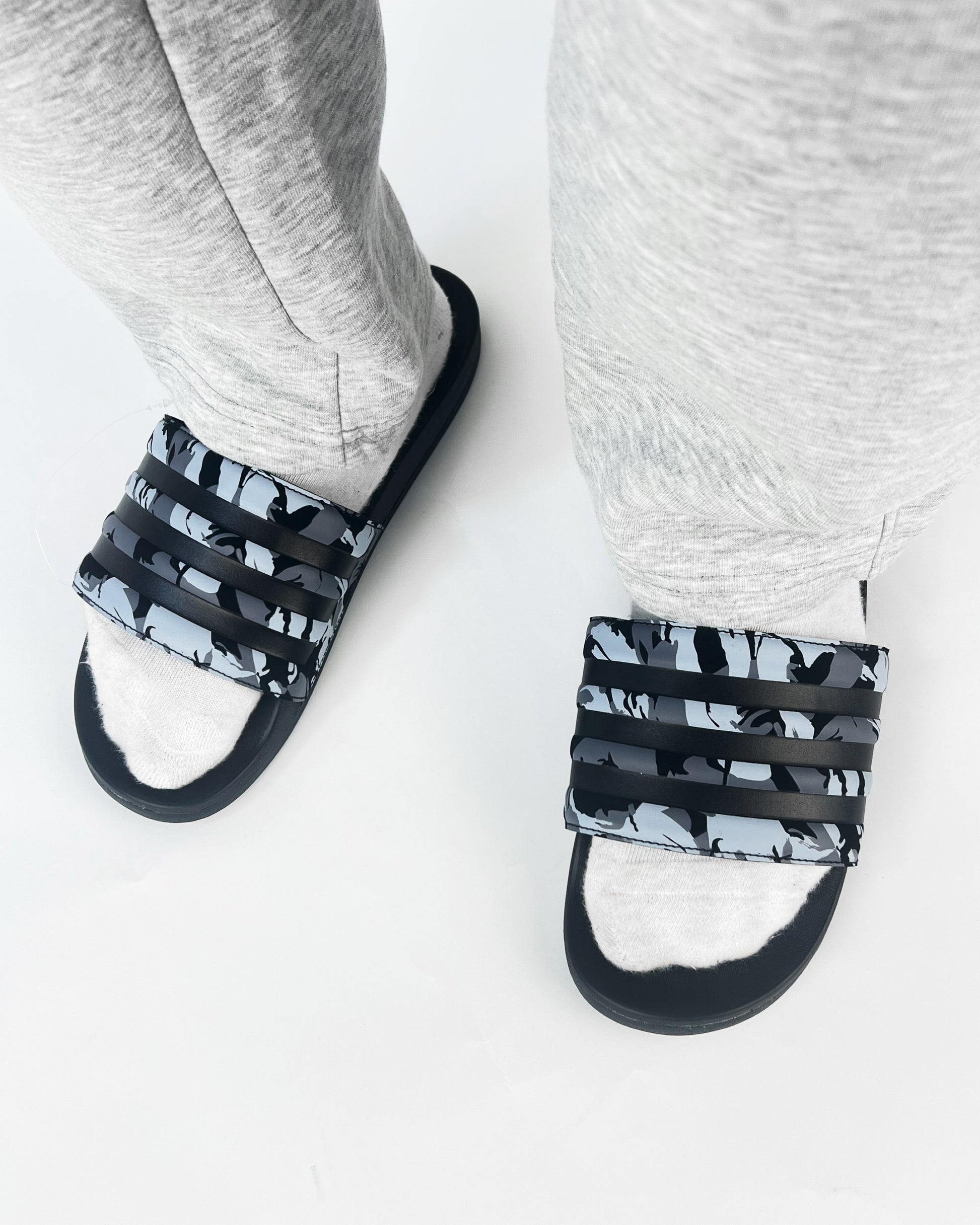 ADIDAS Adilette Comfort Camouflage Slides – Garmisland