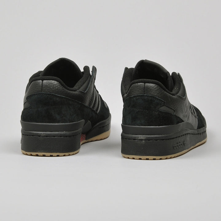 Adidas Forum Low Trainers in Black