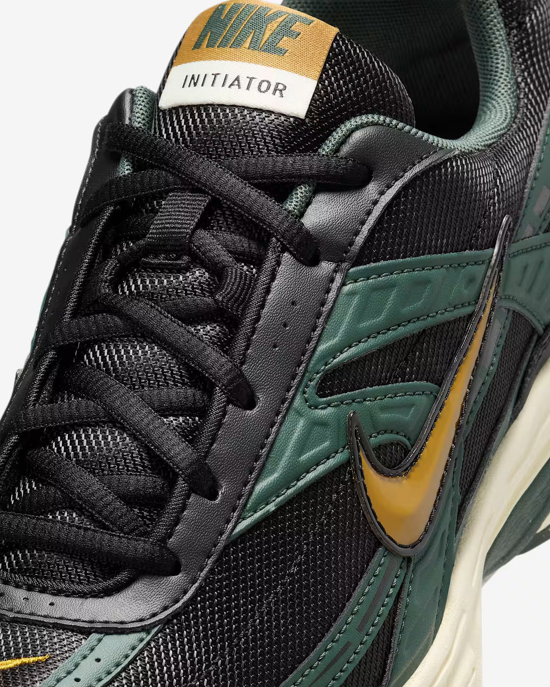 Nike Men’s Initiator Trainers in Green