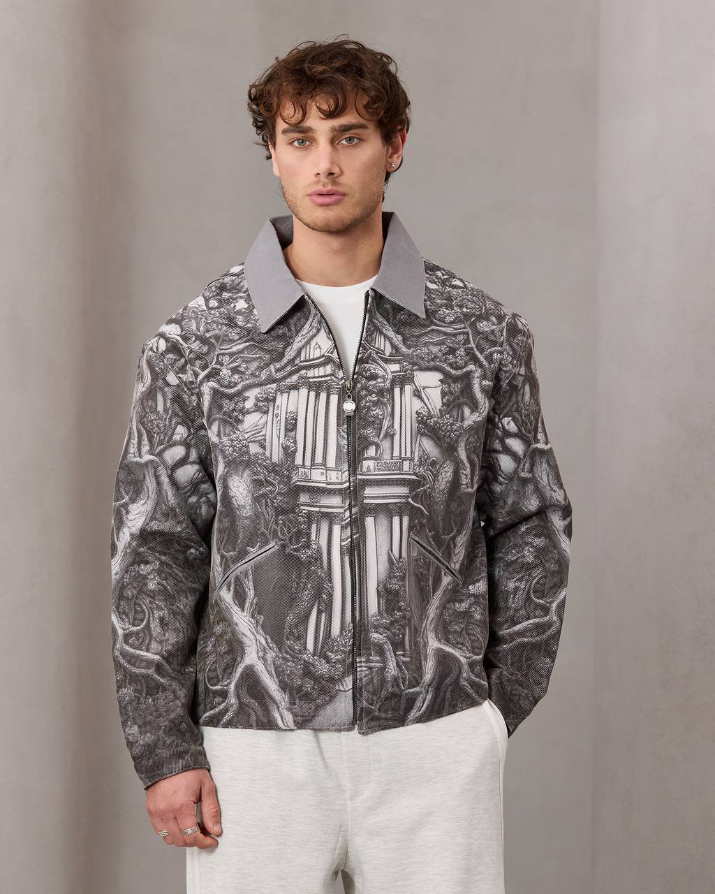 2morrow Graphic Jacket in Ash