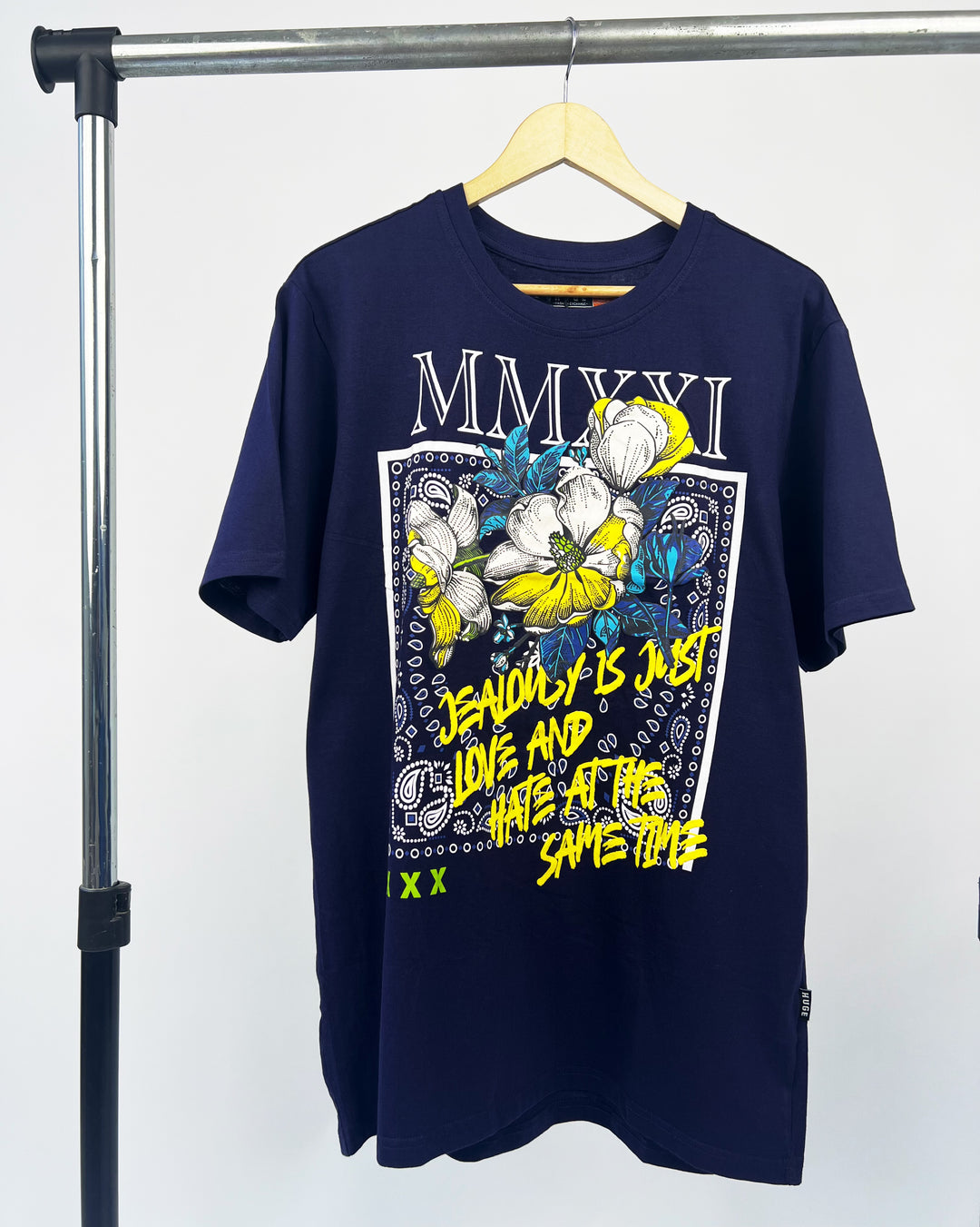 Huge floral print T-shirt in navy