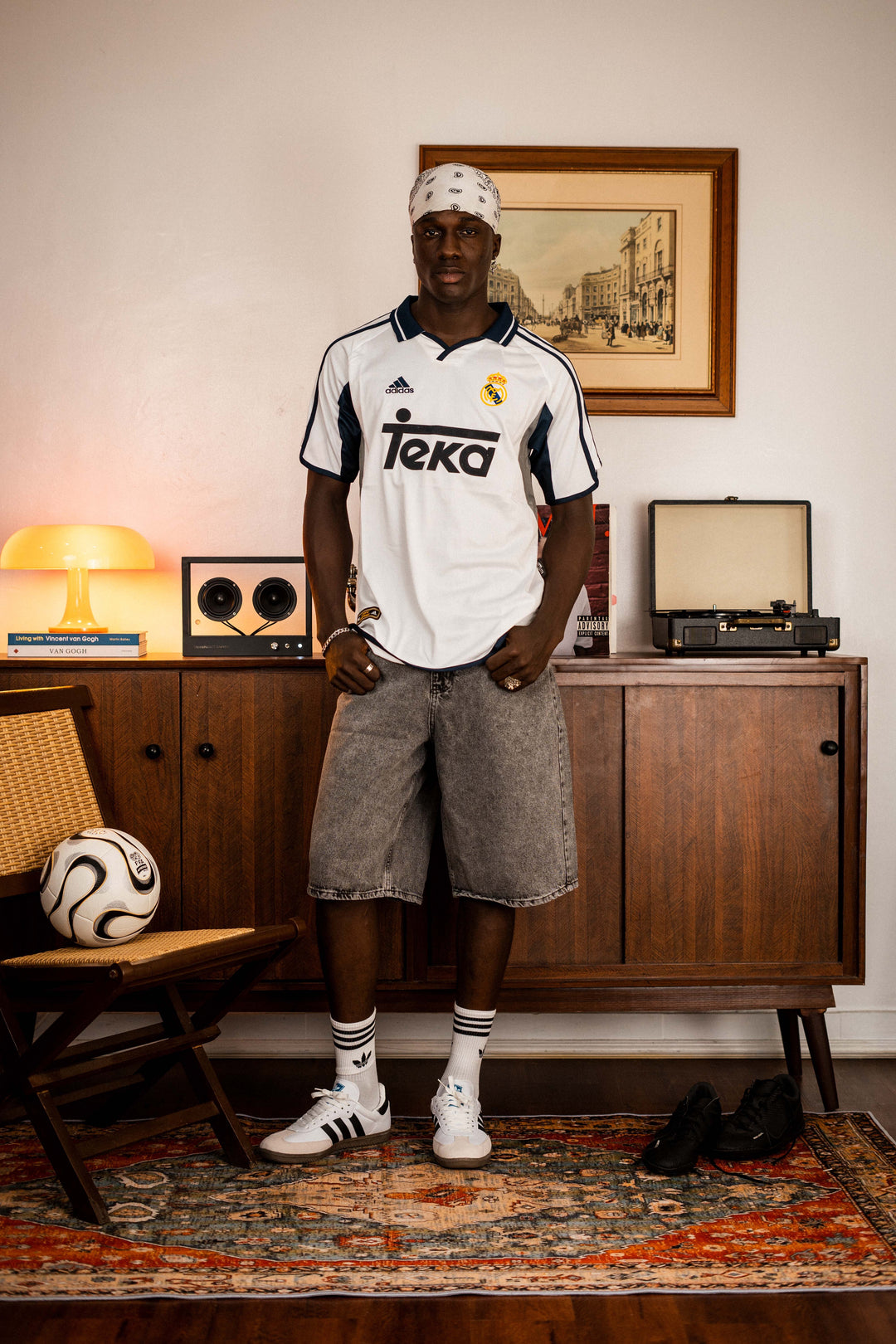 Real Madrid 2000/2001 Home Retro Jersey