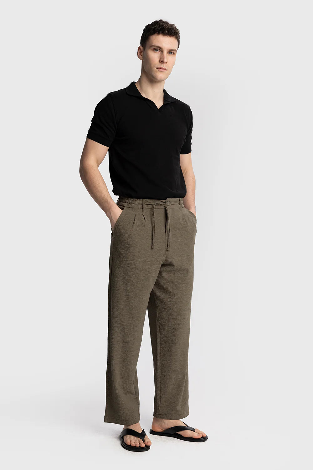 Giesto Gofre roped trousers in khaki