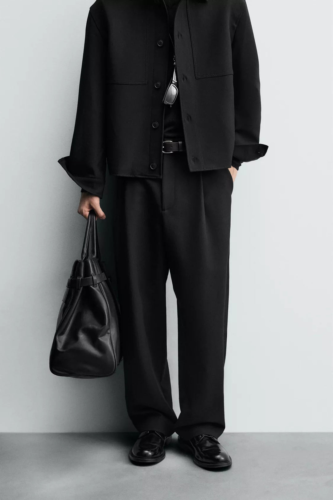 Snazzy smart wide leg pants in black