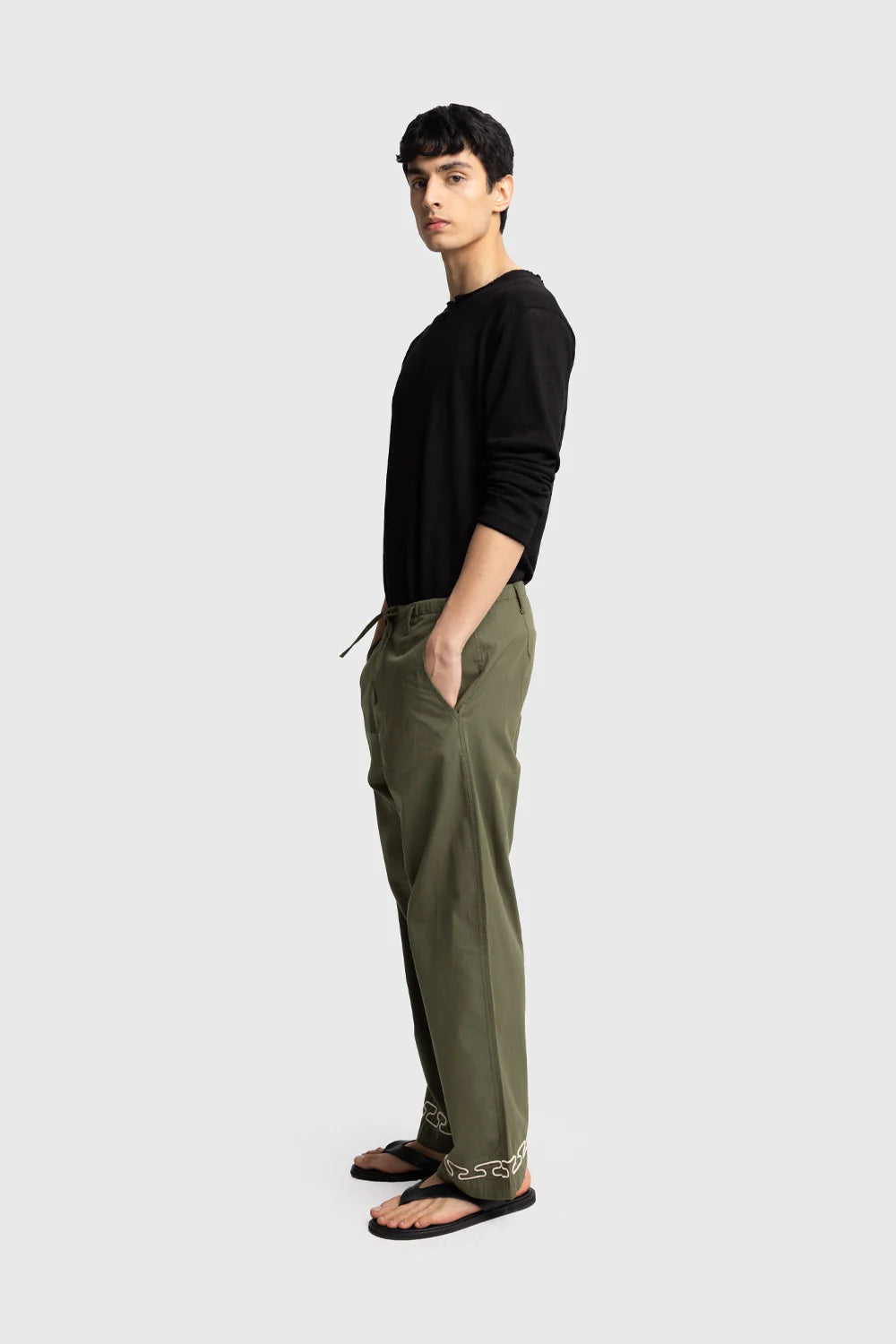 Giesto Poplin Pants with Embroidery Details in Green