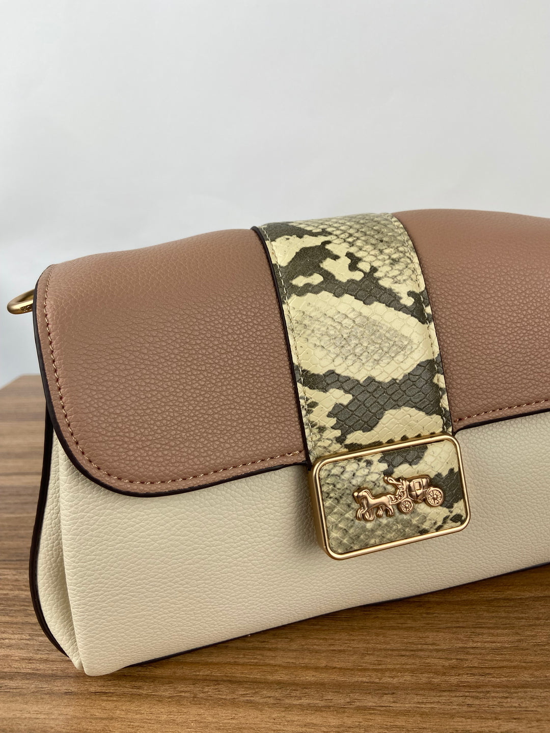Grace Shoulder bag in nude