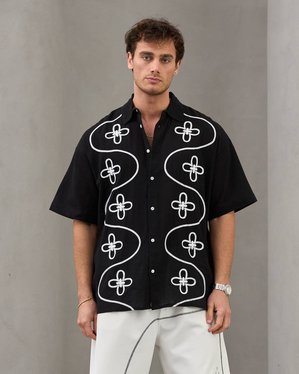 2morrow Embroidered Floral Shirt in Black