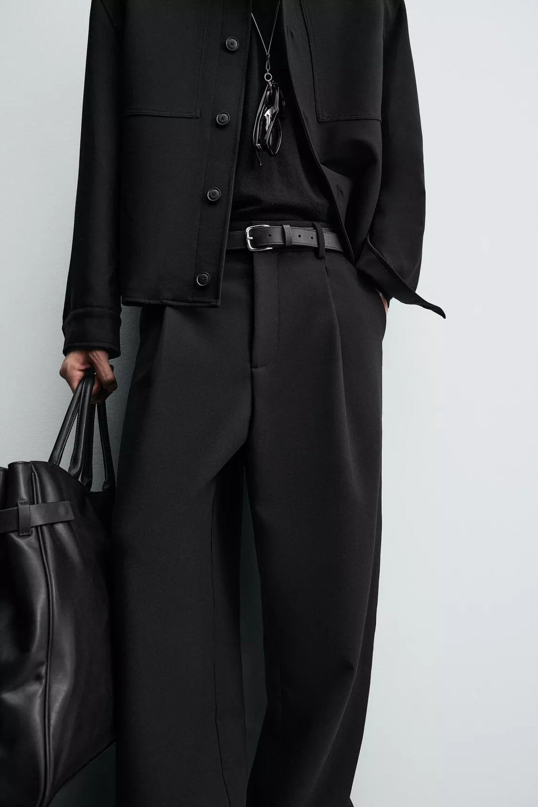 Snazzy smart wide leg pants in black