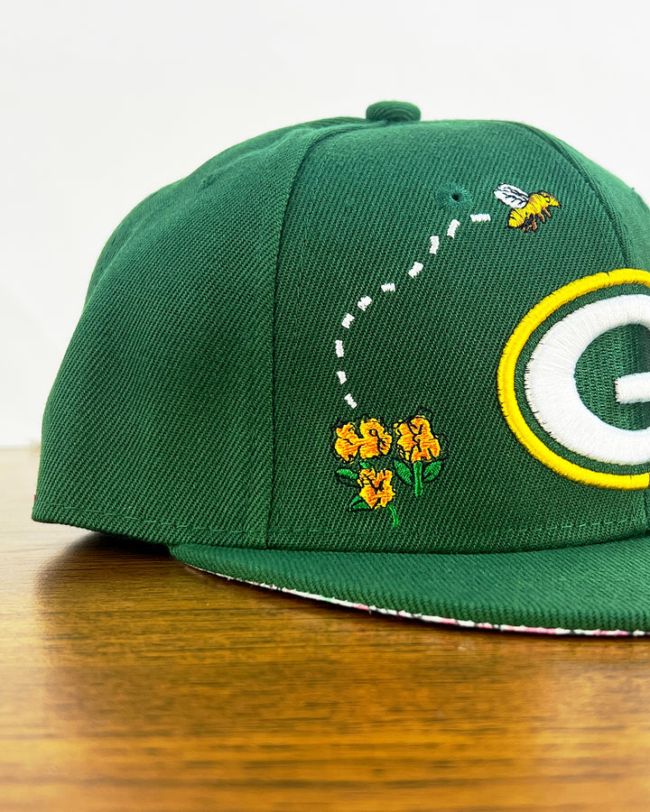 Green Bay Packers Embroidered Snapback in green