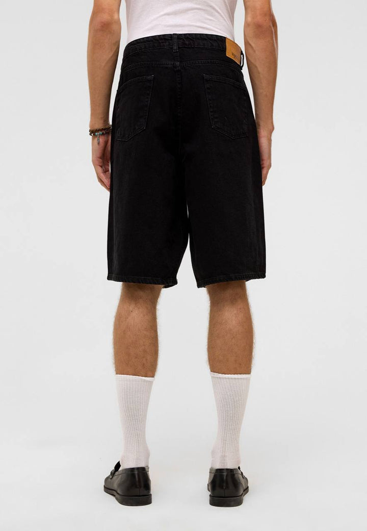 Vamos Baggy Jeans Shorts in Black