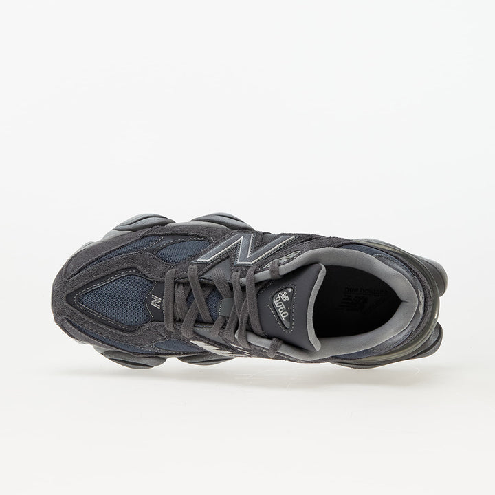 New Balance 9060 Trainers in magnet