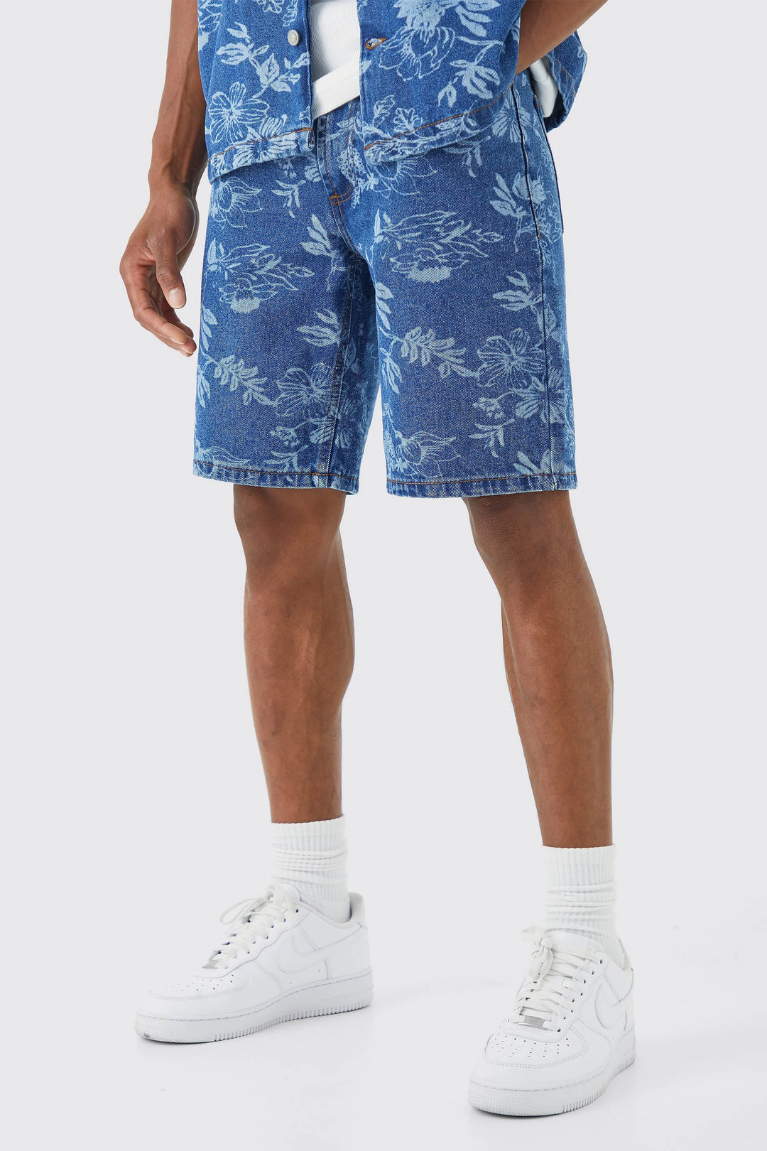 BOOHOOMAN STRAIGHT RIGID FLORAL LASER PRINT DENIM SHORTS