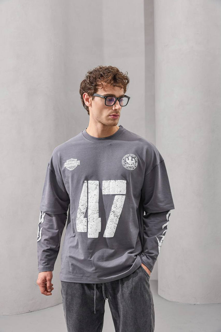 2morrow Overized Wild Life Long Sleeve T-shirt in grey