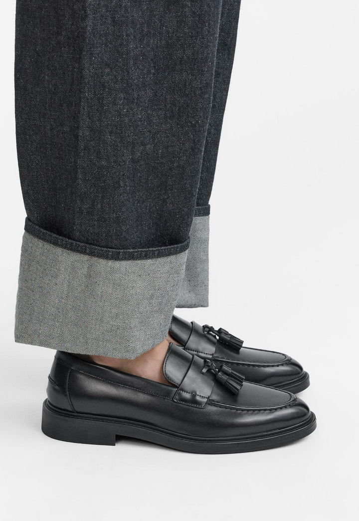 ZARA MATTE LEATHER TASSEL LOAFERS