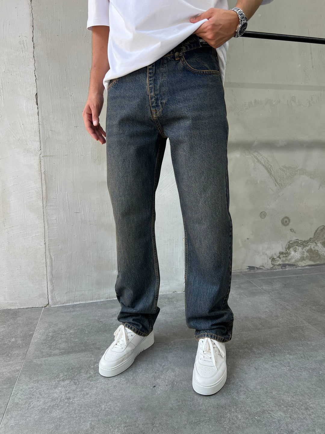Difransel acid wash straight fit jeans in dark blue
