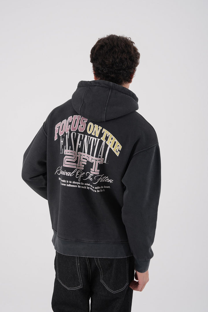 2512 Focus Fit Graphic Hoodie in Wash