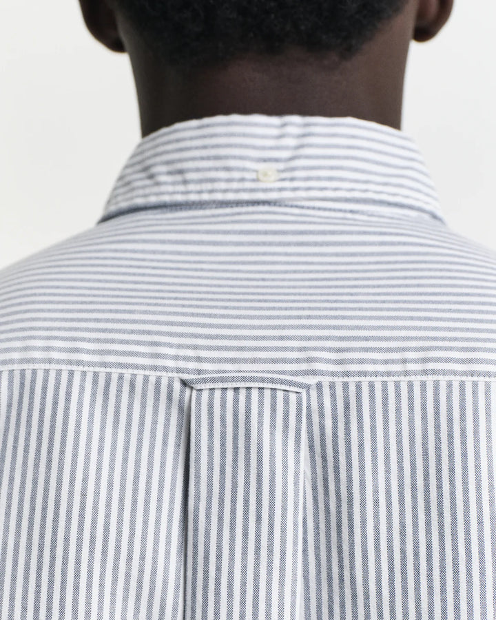 GANT Regular Fit Banker Stripe Classic Oxford Shirt in Navy blue