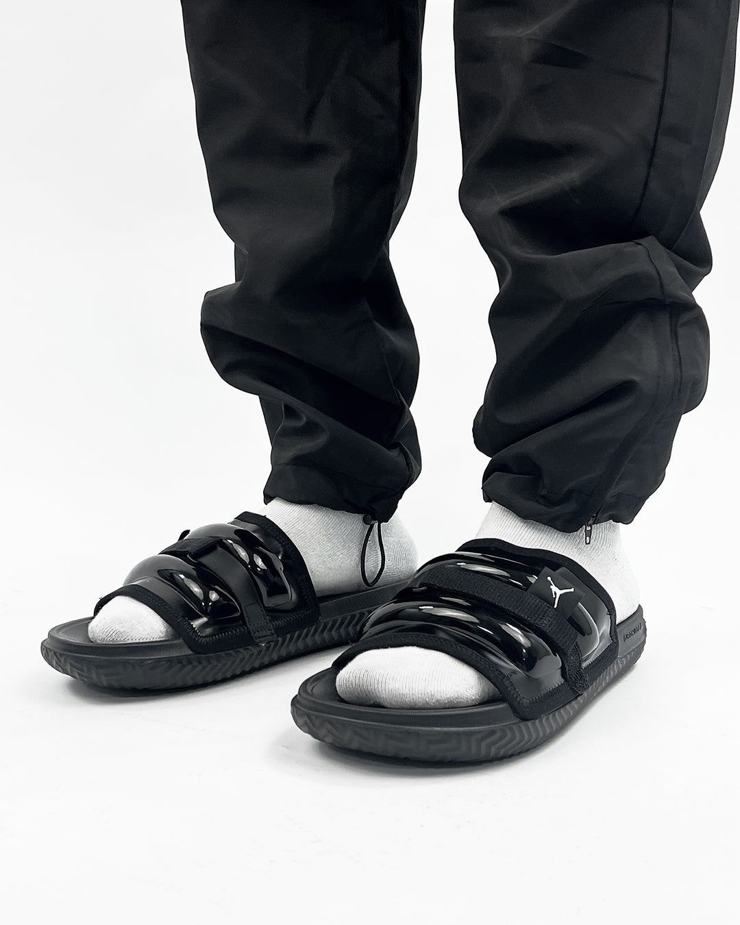 Jordan Super Play Slides in all black