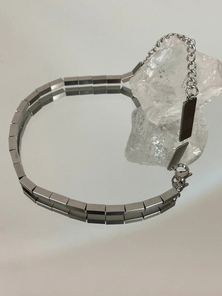 SIMPLE SQUARE BRACELET IN STAINLESS STEEL