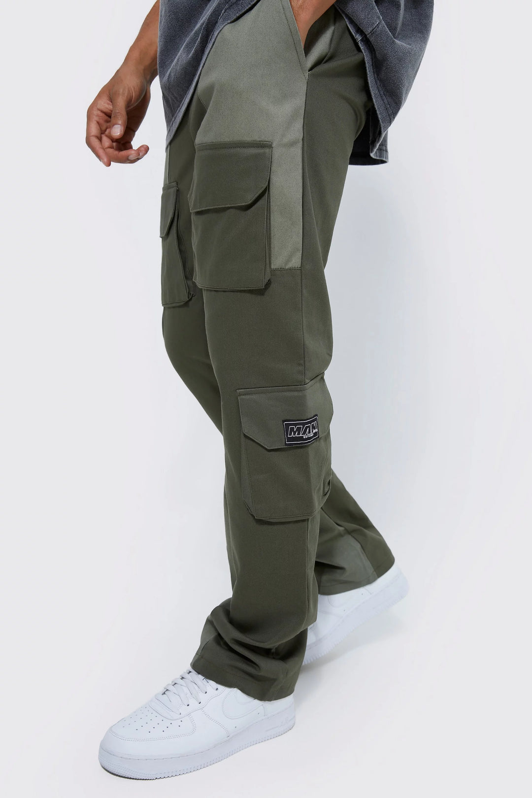 BOOHOOMAN FIXED SLIM FLARE COLOURBLOCK CARGO TROUSER