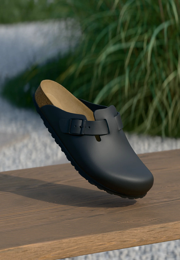 Birkenstock Boston Clogs Slides in Matte Black