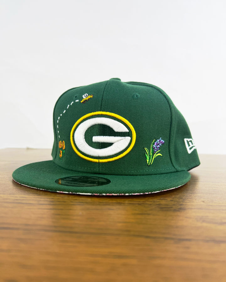 Green Bay Packers Embroidered Snapback in green