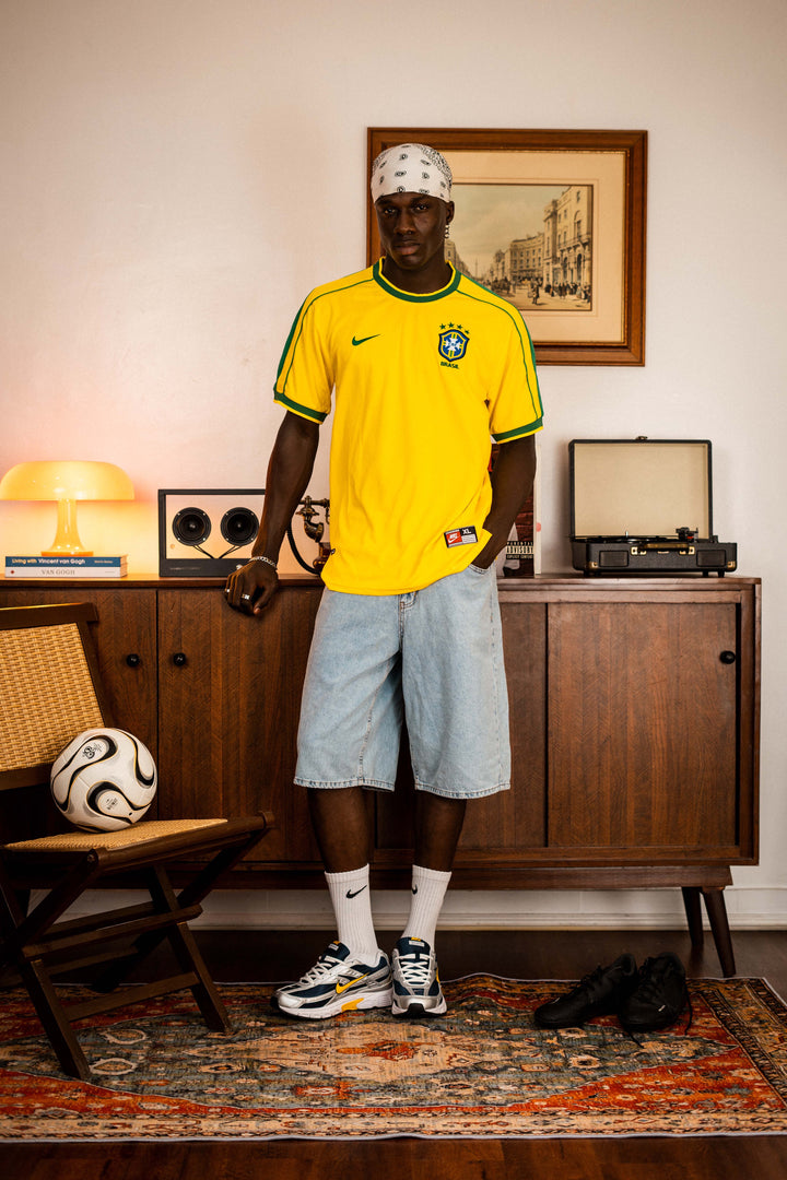 Brazil 1998 Retro Jersey T-shirt in yellow