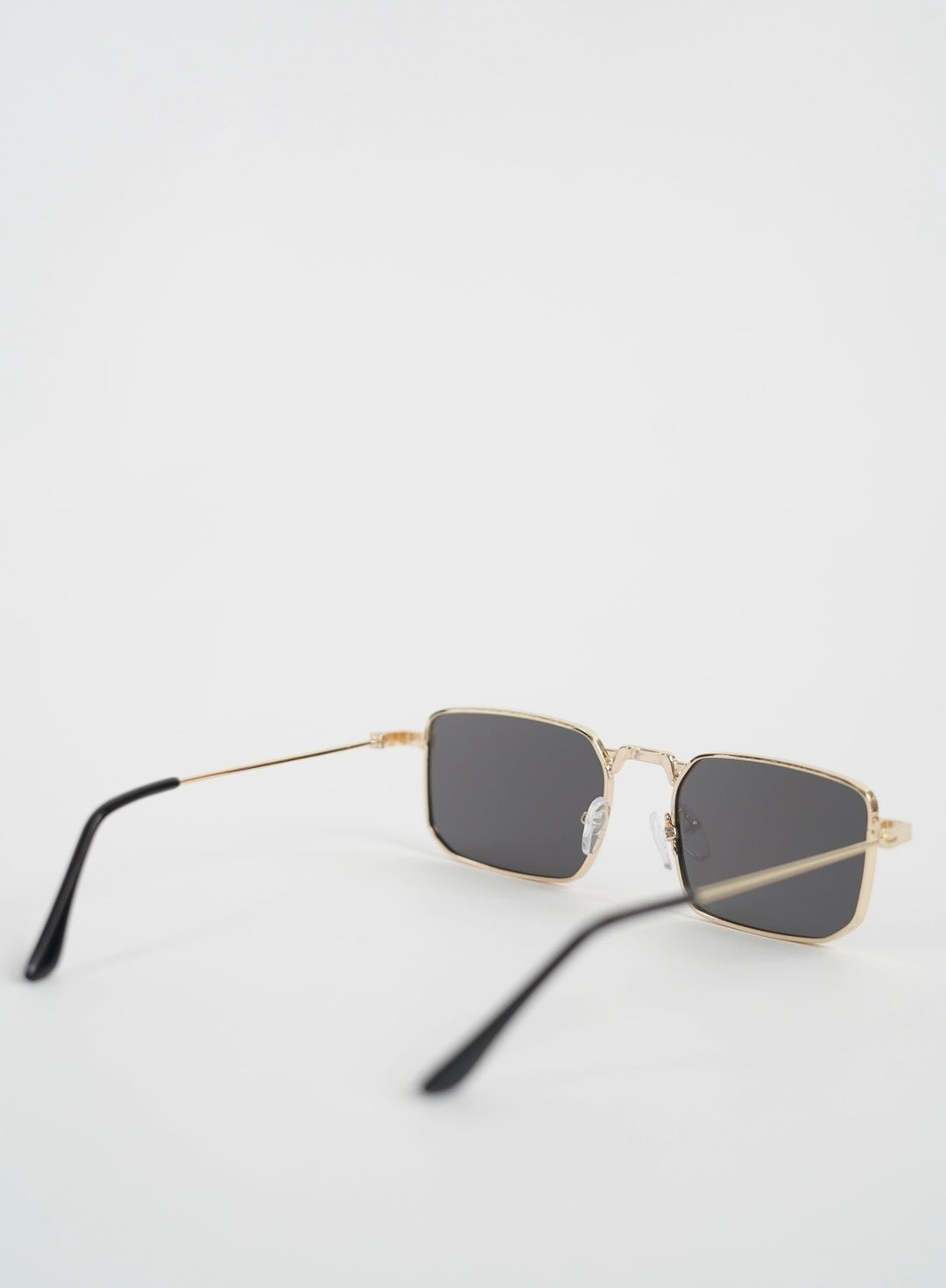 Rectangular gold rim sun glasses in black