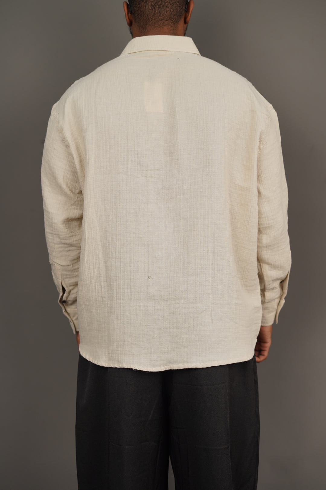 2512 Embroidered Patch Longsleeve Shirt in cream