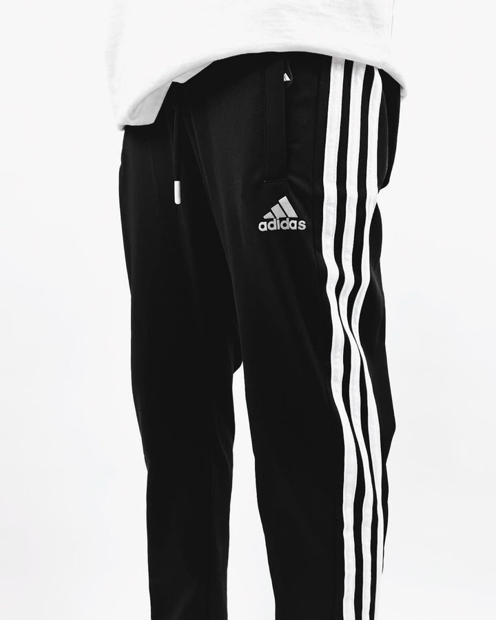 Adidas Adicolor Classic Trackpants in black