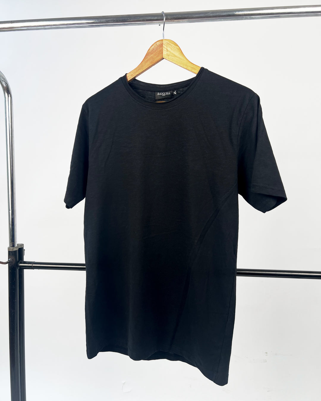 Renvill Solid T-shirt in black