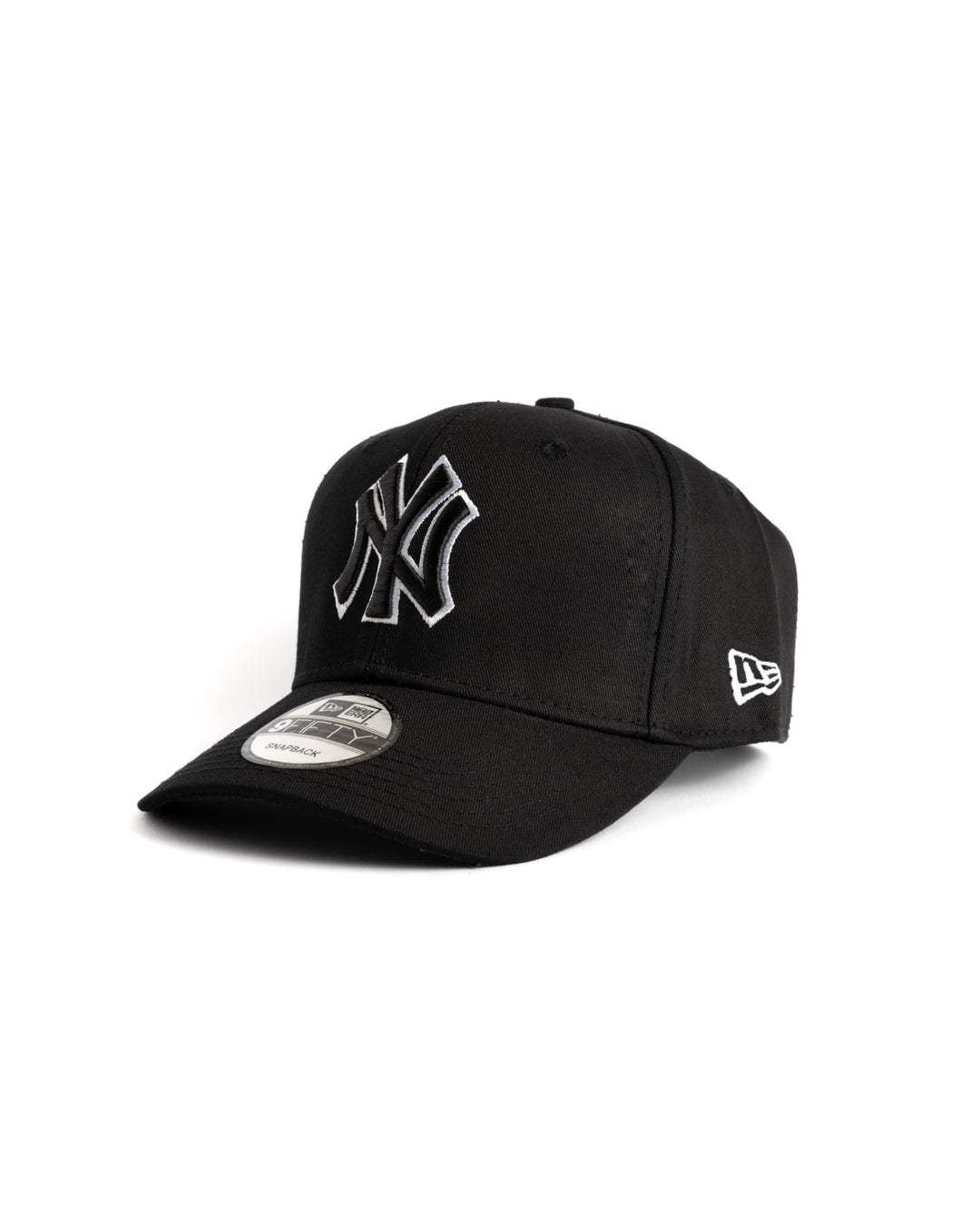 New York 9forty Snapback Cap in black
