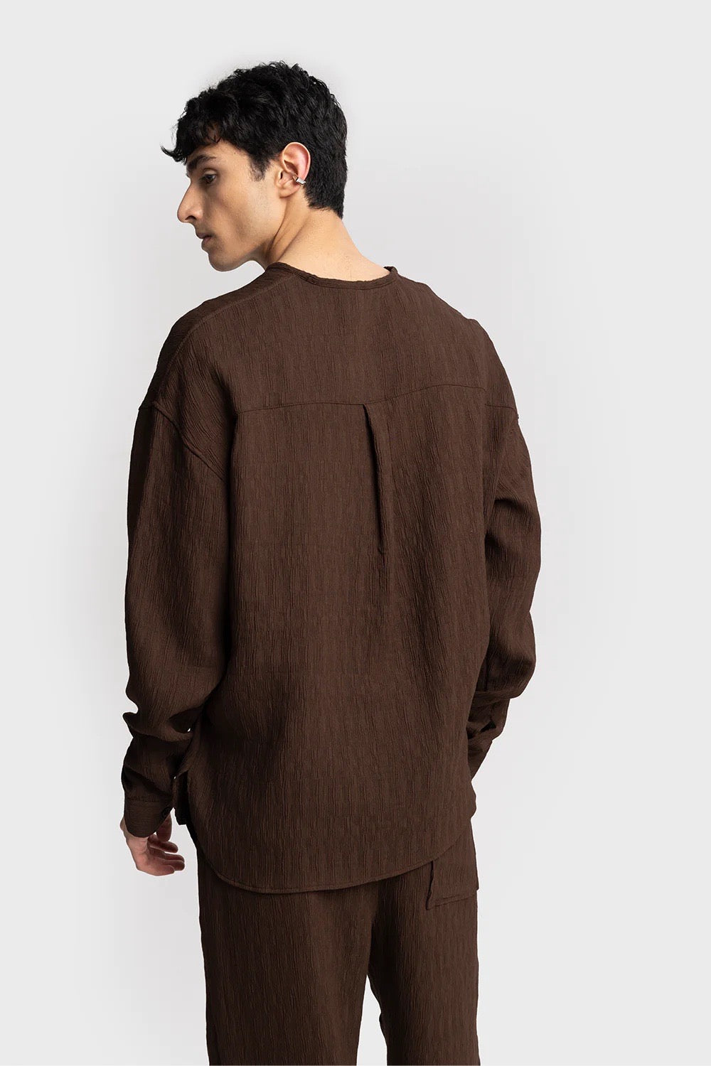 Giesto creased long sleeve shirt in brown