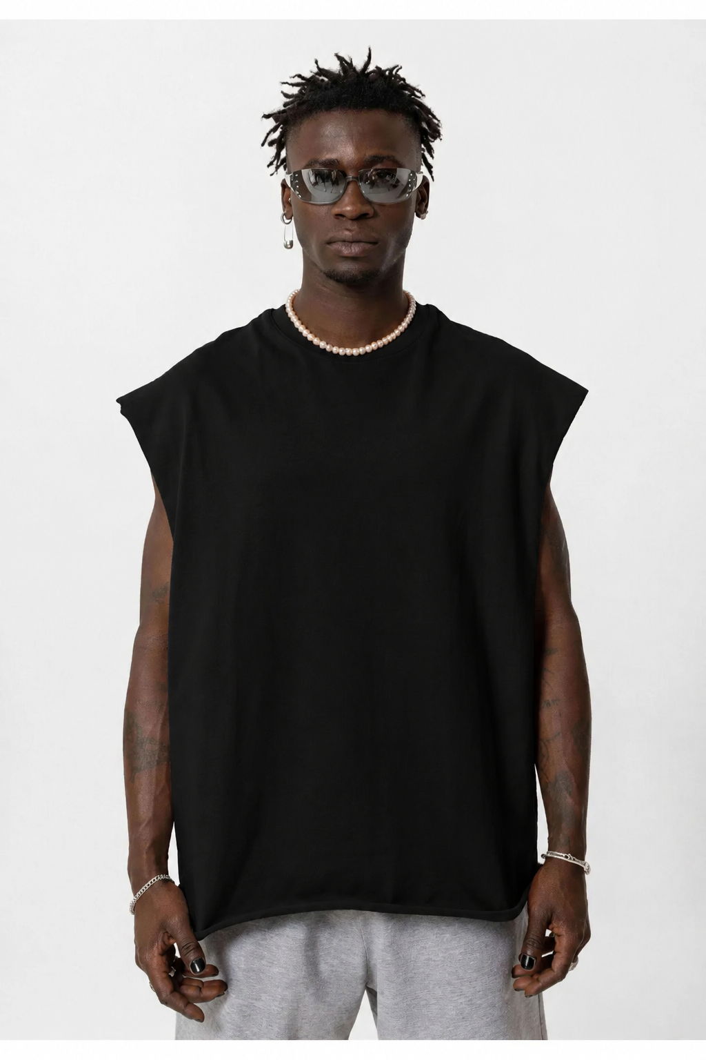 Vamos Oversized Sleeveless T-shirt in Black